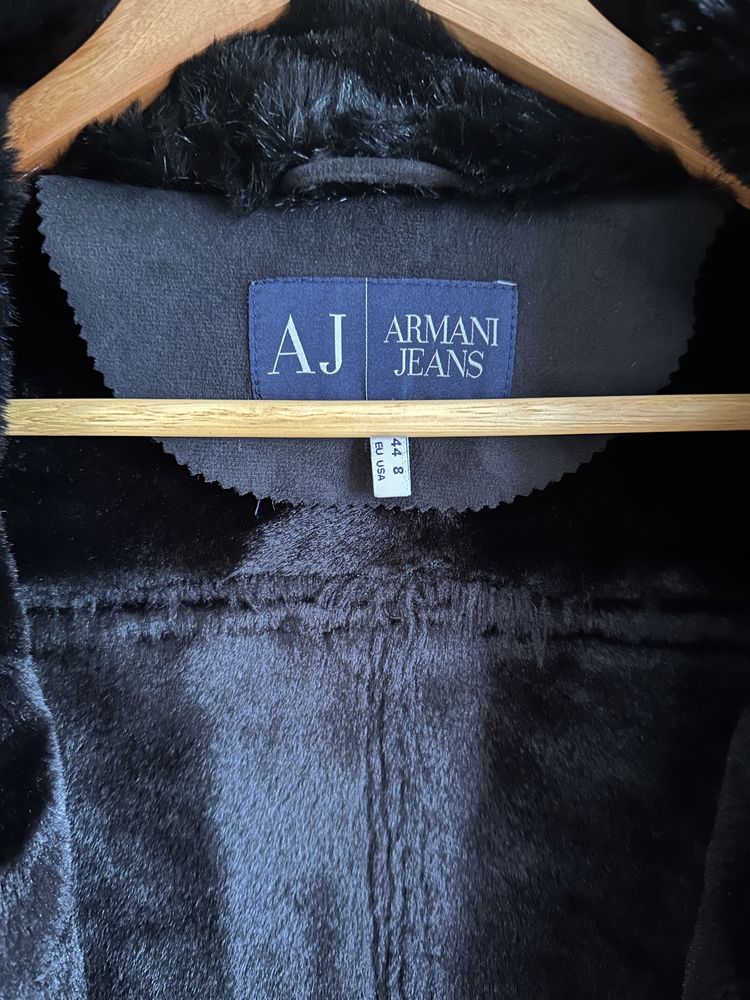 Blusão preto de pelo sintético Armani