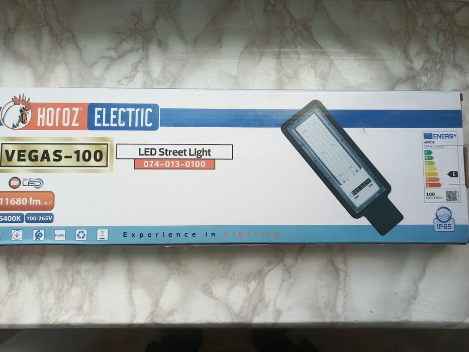 Светодиодный уличный светильник Horoz Electric Vegas-100.
Ниже при