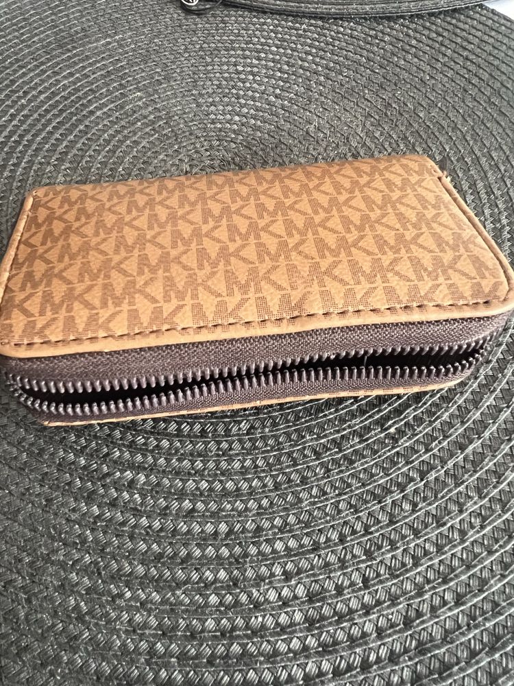 Mały portfel MIchael Kors