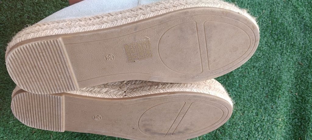 Miętowe espadryle