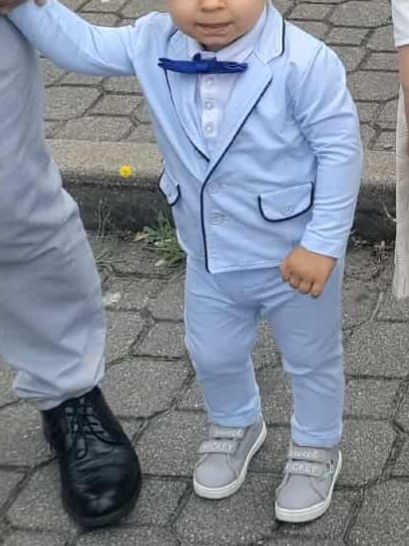 Elegancki wizytowy garniturek dla chłopca Coccodrillo rozm  80