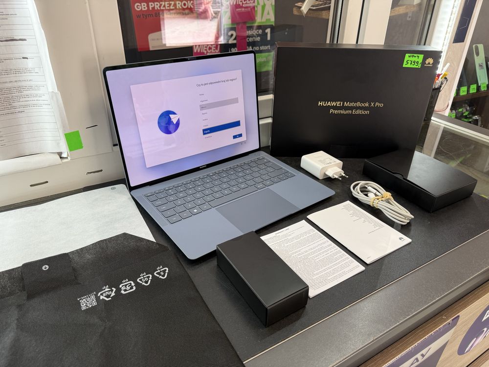 Jak nowy laptop Huawei MeteBook X Pro, 32BG, 1TB, Intel Ultra 7, Gwara