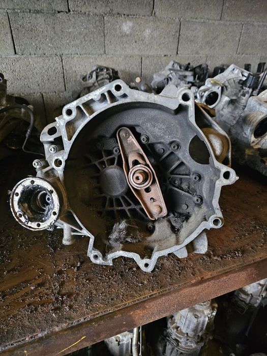 Caixa de velocidades VAG  1.2 HUY