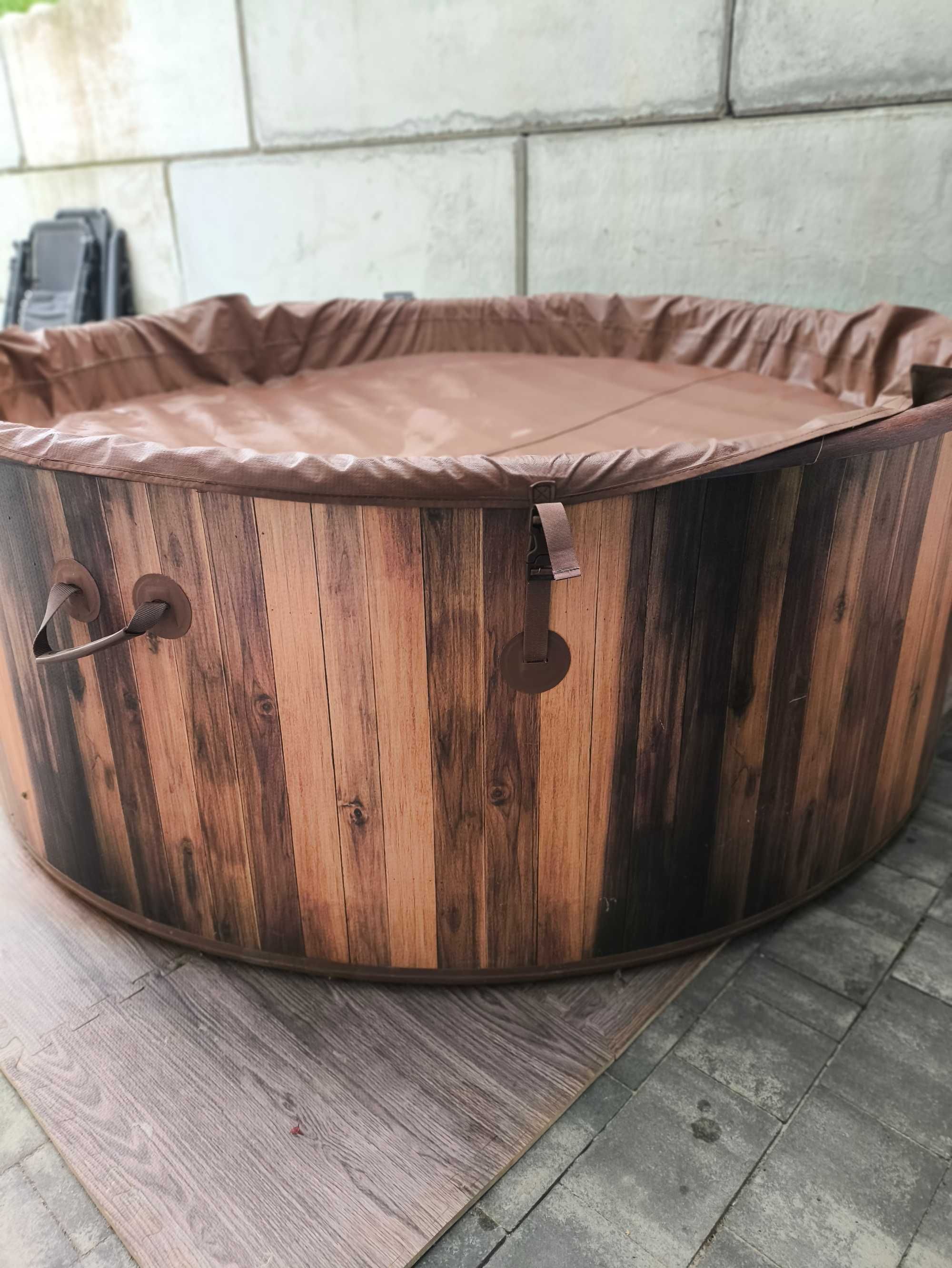 Jacuzzi zewnętrzne wewnętrzne Bestway Lay-z Spa Helsinki AirJet