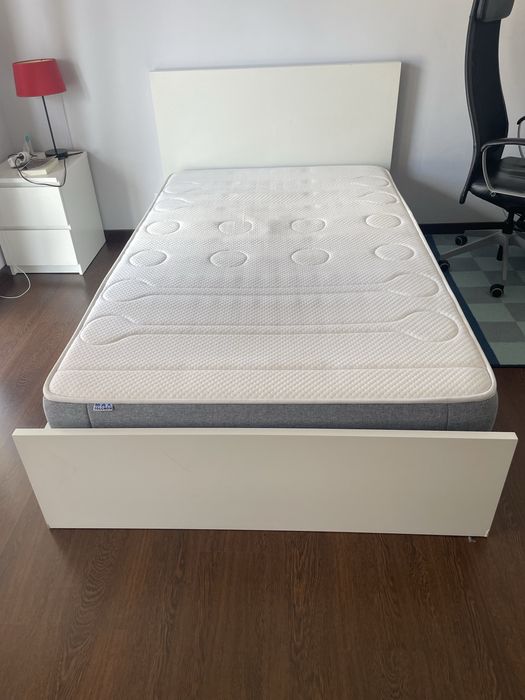 Cama + colchão + estante