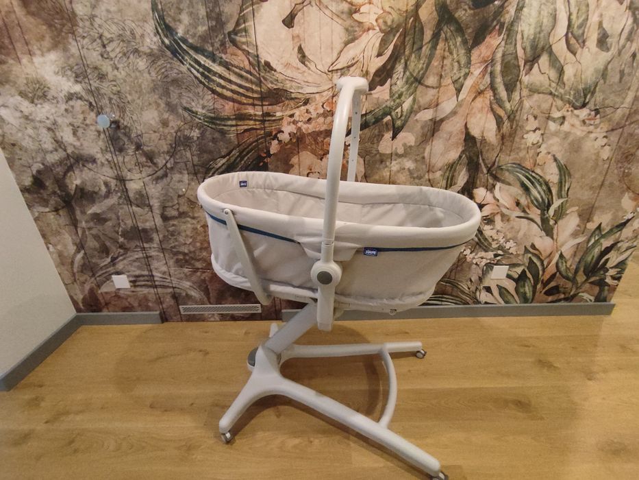 Chico Baby Hug 4w1, krzesełko do karmienia, leżaczek