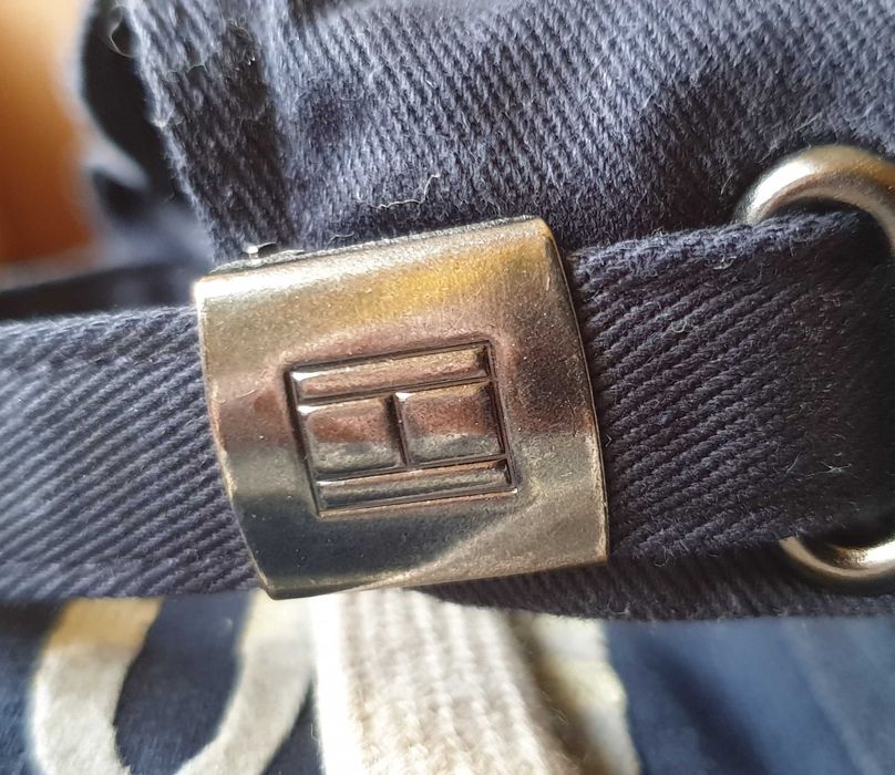 Oryginalna męska bluza Tommy hilfiger rozm.S plus czapka