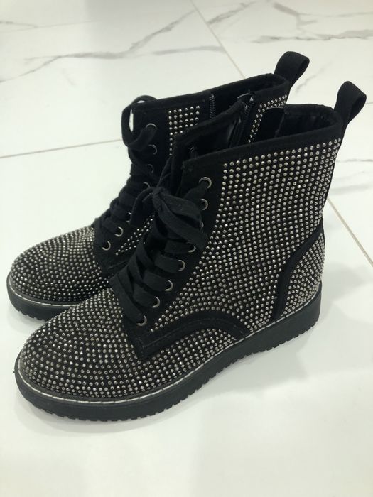 Продам жіноче взуття madden girl