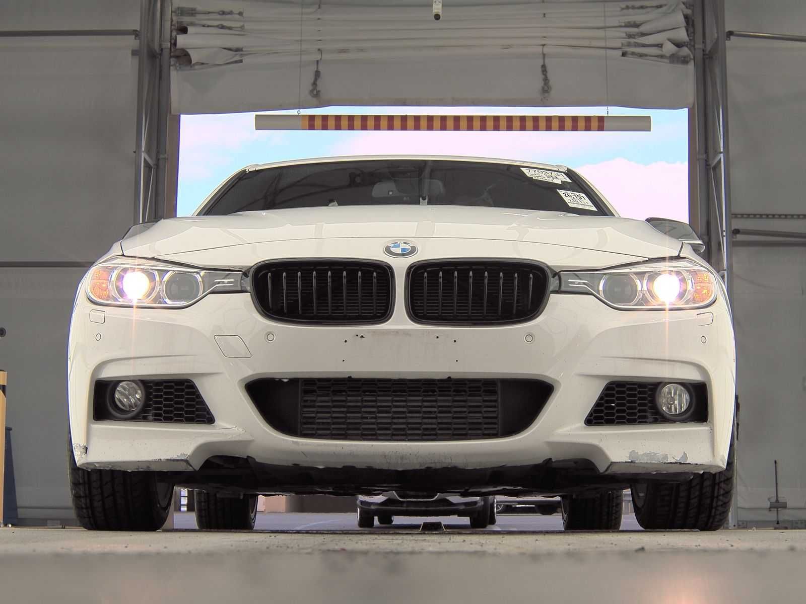 BMW 328I xDrive 2015