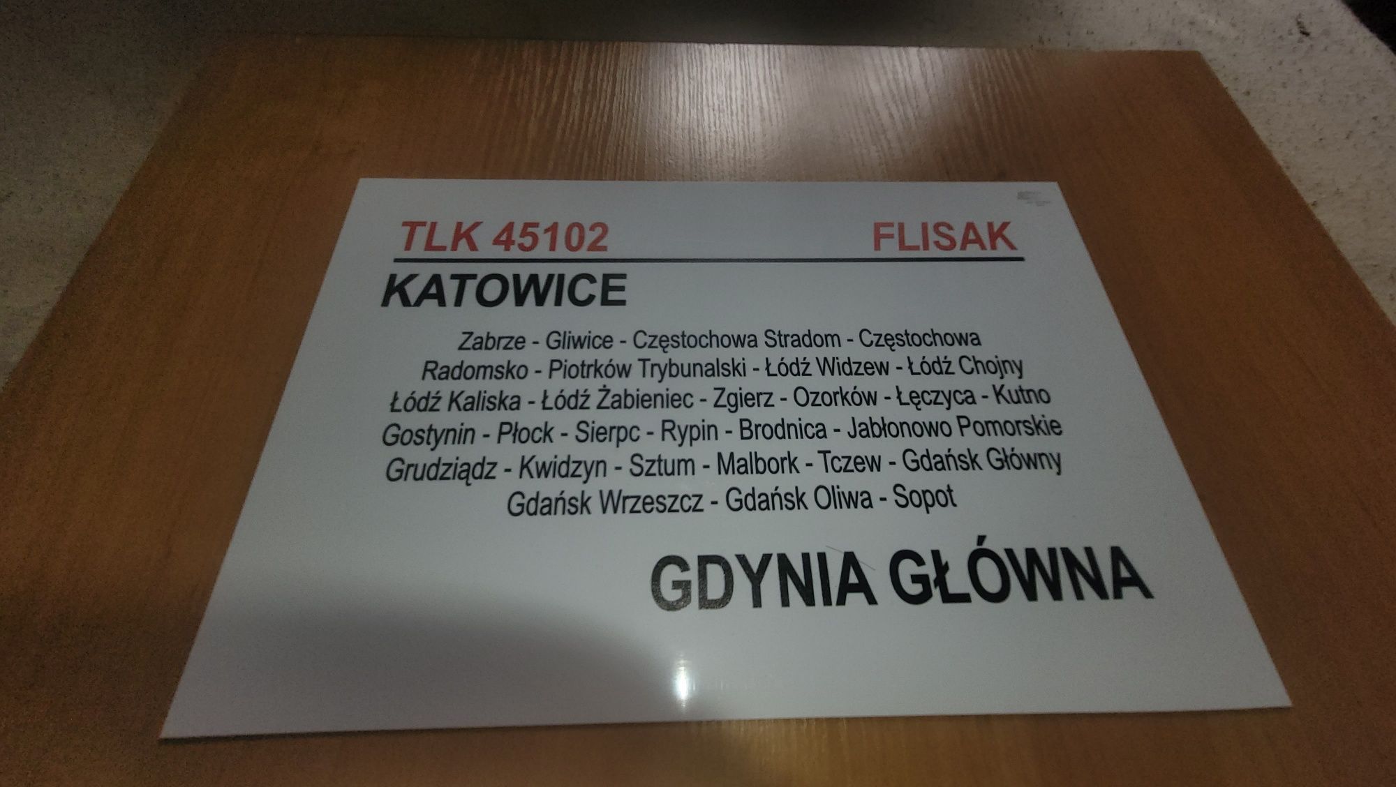 Tablica relacyjna pociągu TLK Flisak.