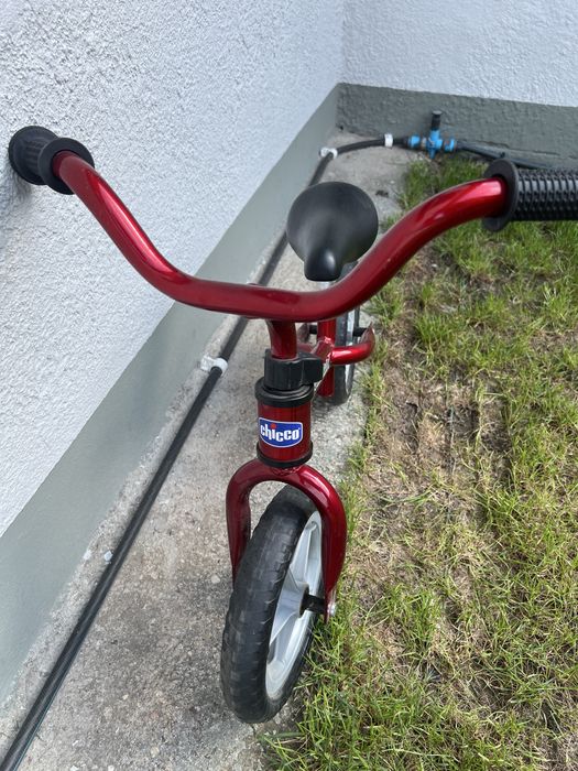 Rower rowerek biegowy chicco red bullet