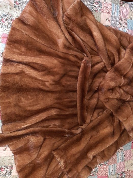 Продам  норковую шубу, SAGA MINK