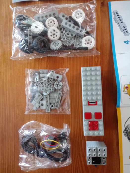 Klocki LEGO Technic 8735 Motor Set 9 V NOWE