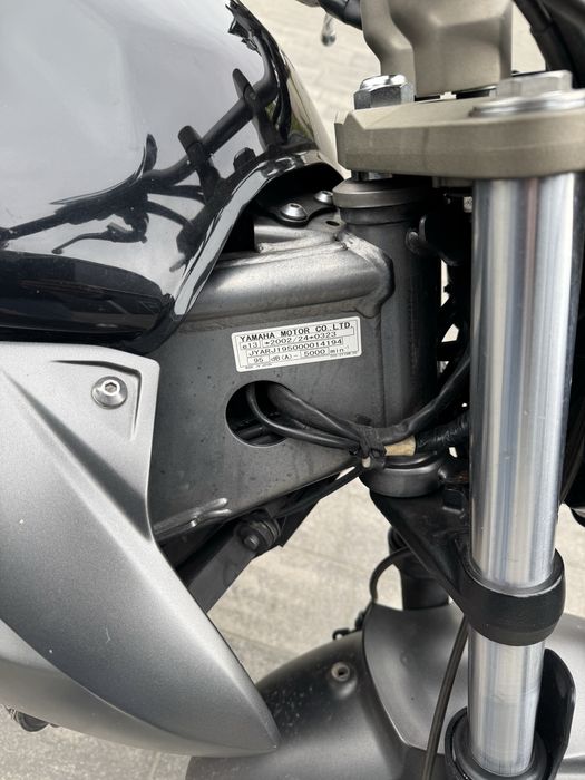 мотоцикол в хорошому стані YaMaHa XJ6