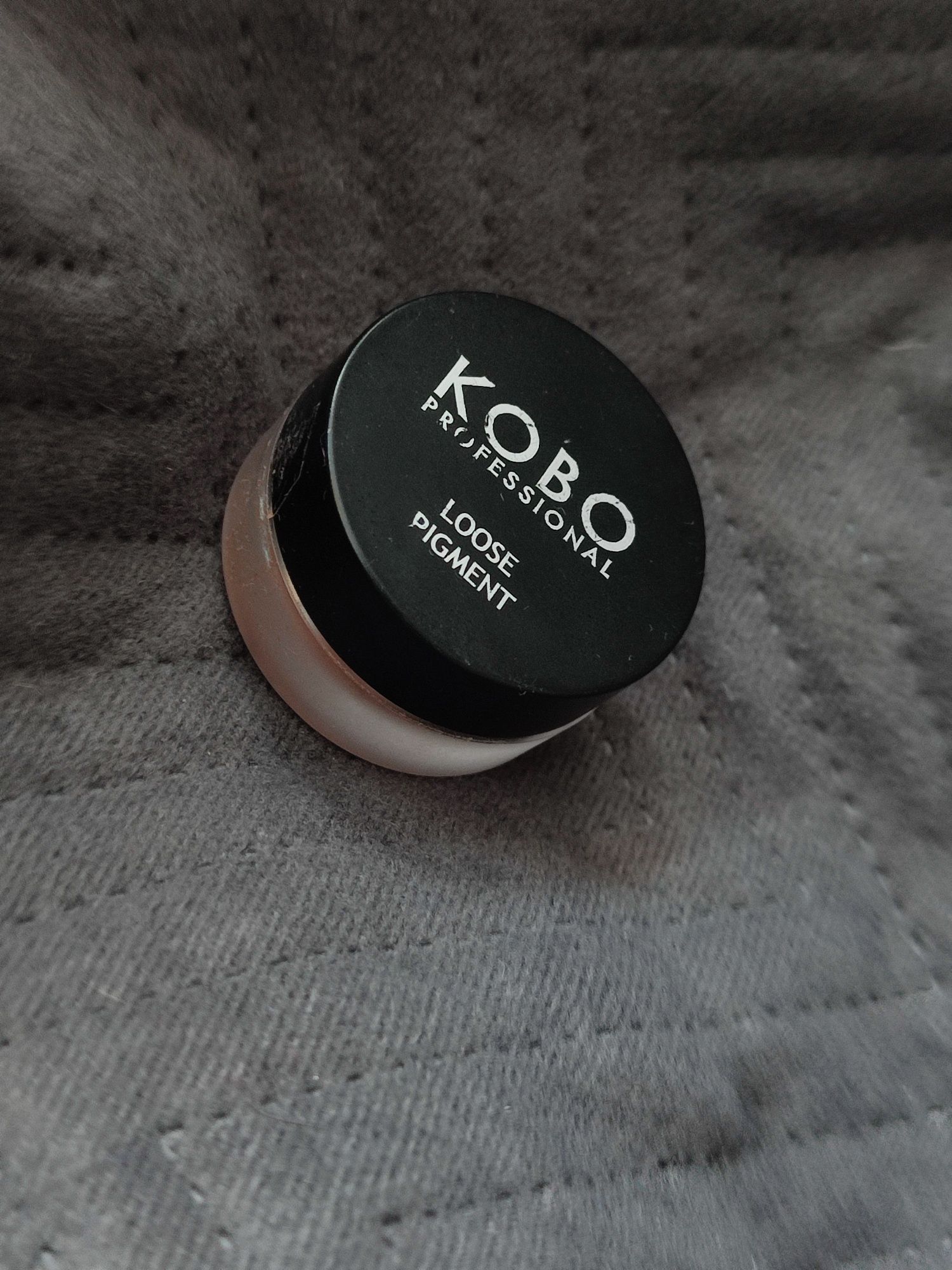 Sypki pigment KOBO