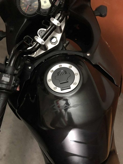 Suzuki V Strom DL 650 top case givi
