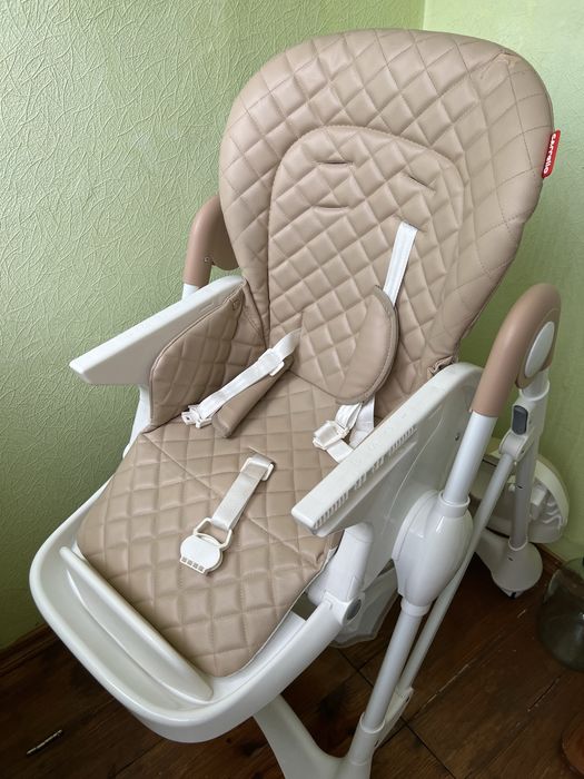 Продам стільчик для годування Carello