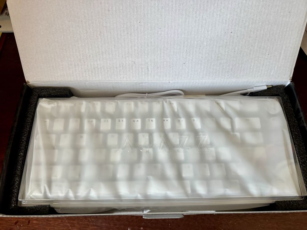 Teclado AJAZZ AK820 novo nunca usado