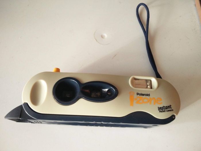 Máquina Fotográfica antiga Polaroid