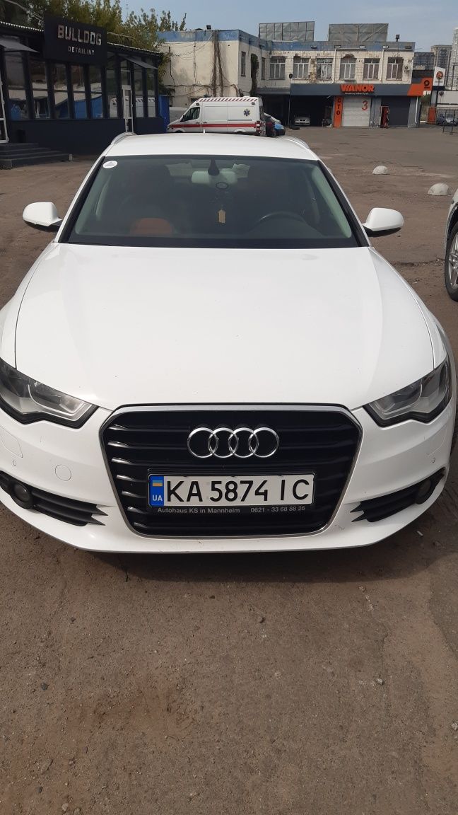 AUDI A6 Avant 2.0TDI, 10/2013, Mодель 2014года ,Автомат,