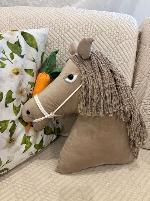 Poduszka w kształcie konia, Hobby horse, konik, Marchewka gratis
