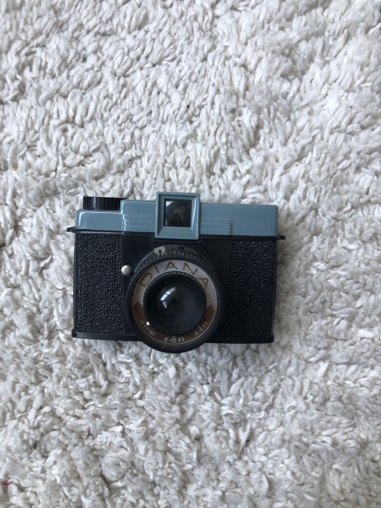 Maquina fotográfica vintage Diana