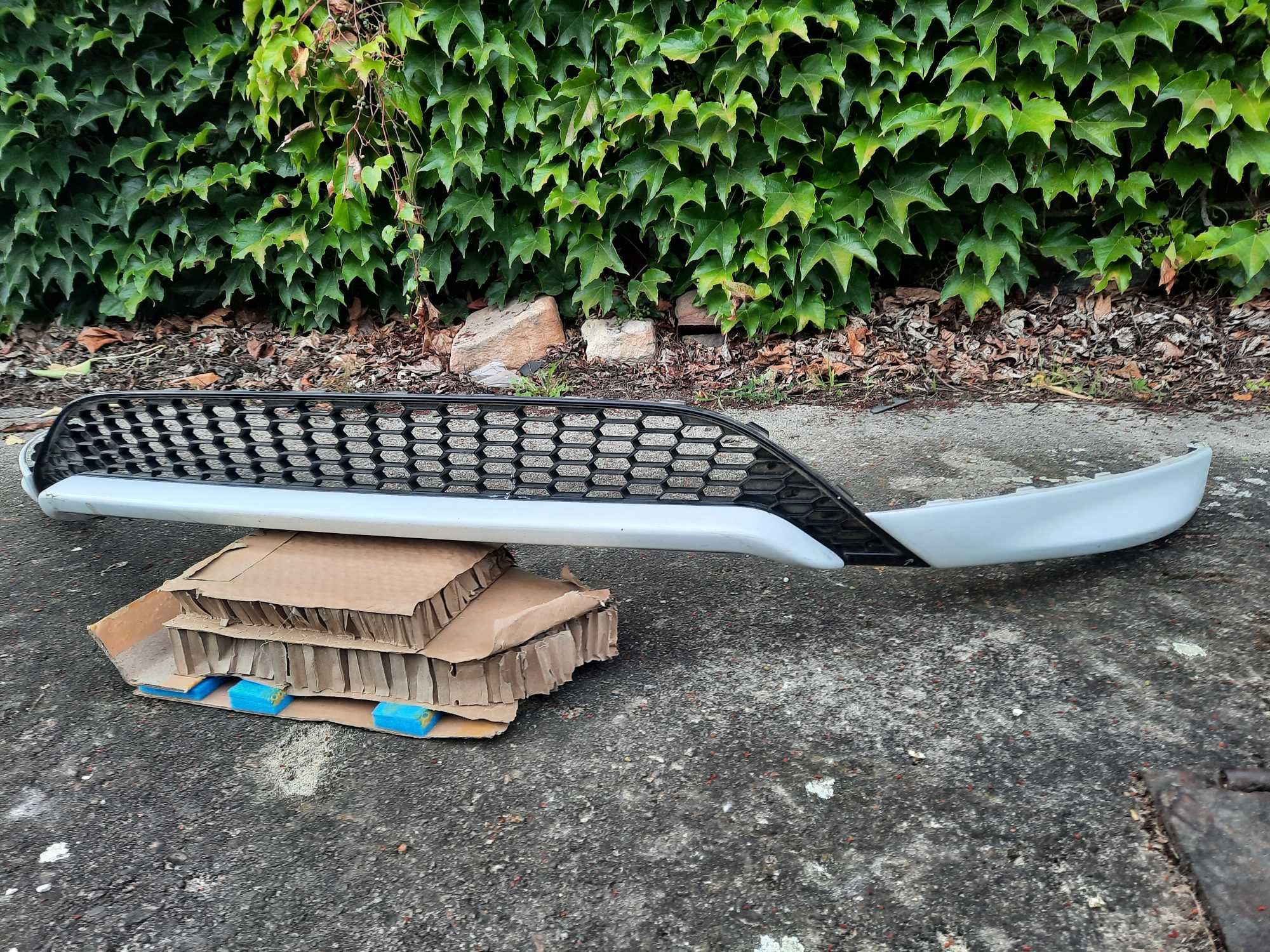 Ford Focus III MK3 LIFT ST-LINE Spoiler dokładka zderzaka biała