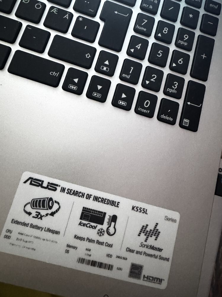 Laptop Asus K555L i7 8GB