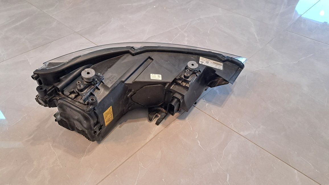 Audi A1 8X Xenon lampa lewa przednia przód EU kompletna