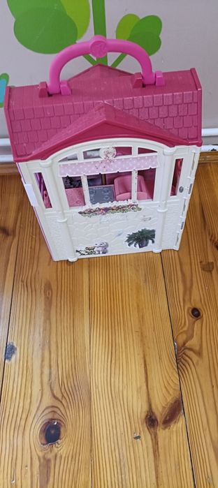 Domek dla lalek barbie