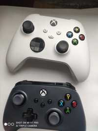 Konsola Xbox Series S 500GB + pad.