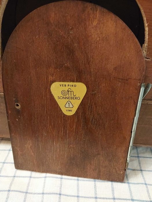Zegar kominkowy VEB Piko Fm Sonnenberg. Skrzynia zegara NRD.