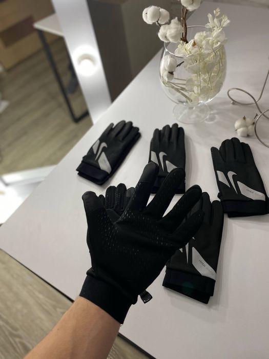 Рукавиці Nike , Рукавиці Nike hyperwarm , Nike drill