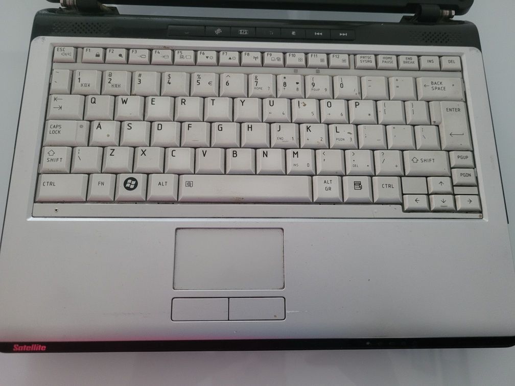 Laptop Toshiba Satellite U300