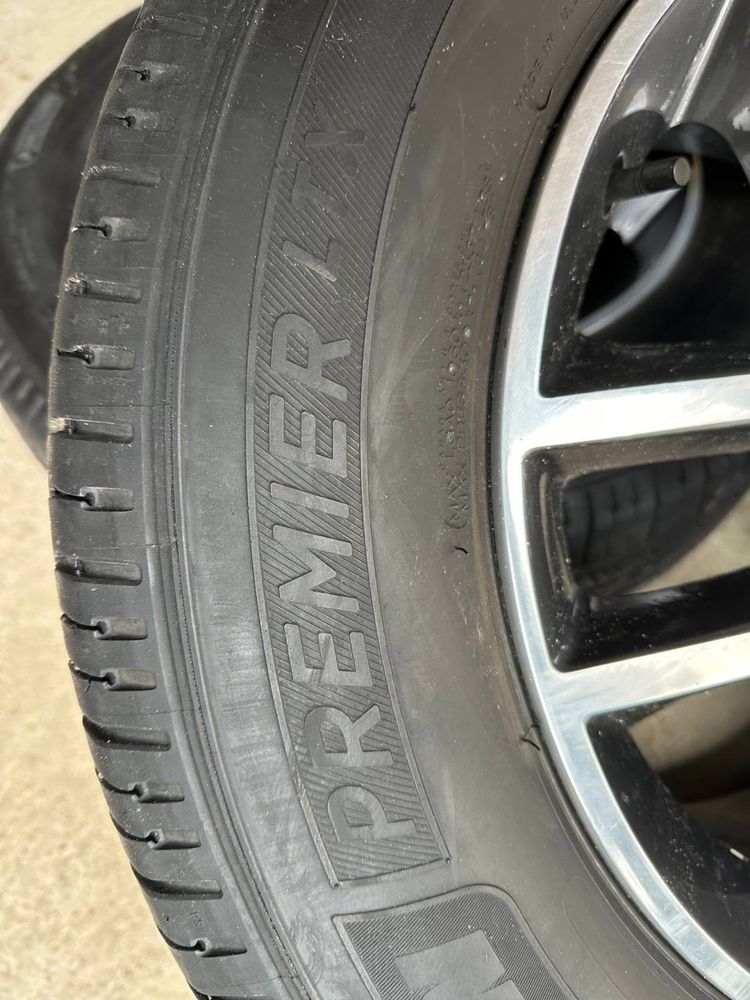 Літні Шини Комплект Michelin 265/60R18 2020року