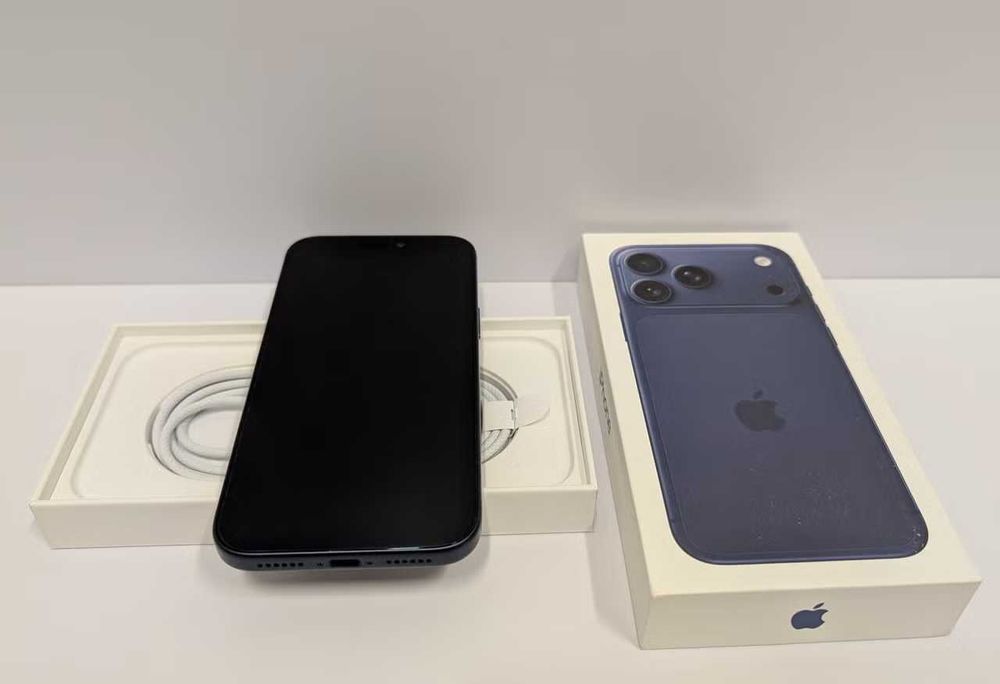 iPhone 17 Pro Max 256GB Deep Blue c/ fatura/garantia e extras