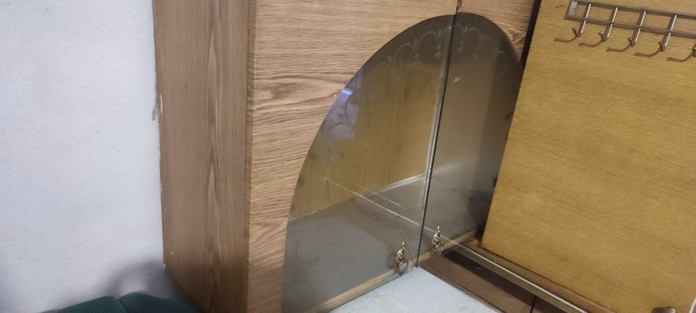 Продам кухню б/у, частично