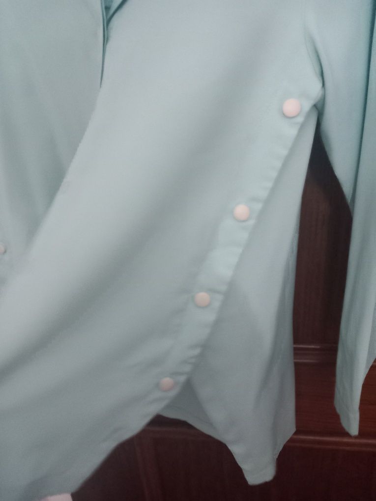 Blusa azul clarinho