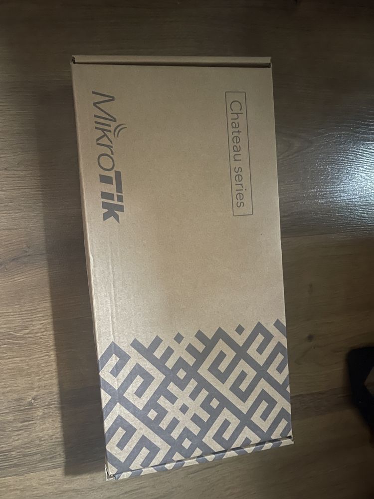 Модем MikroTik Chateau LTE12