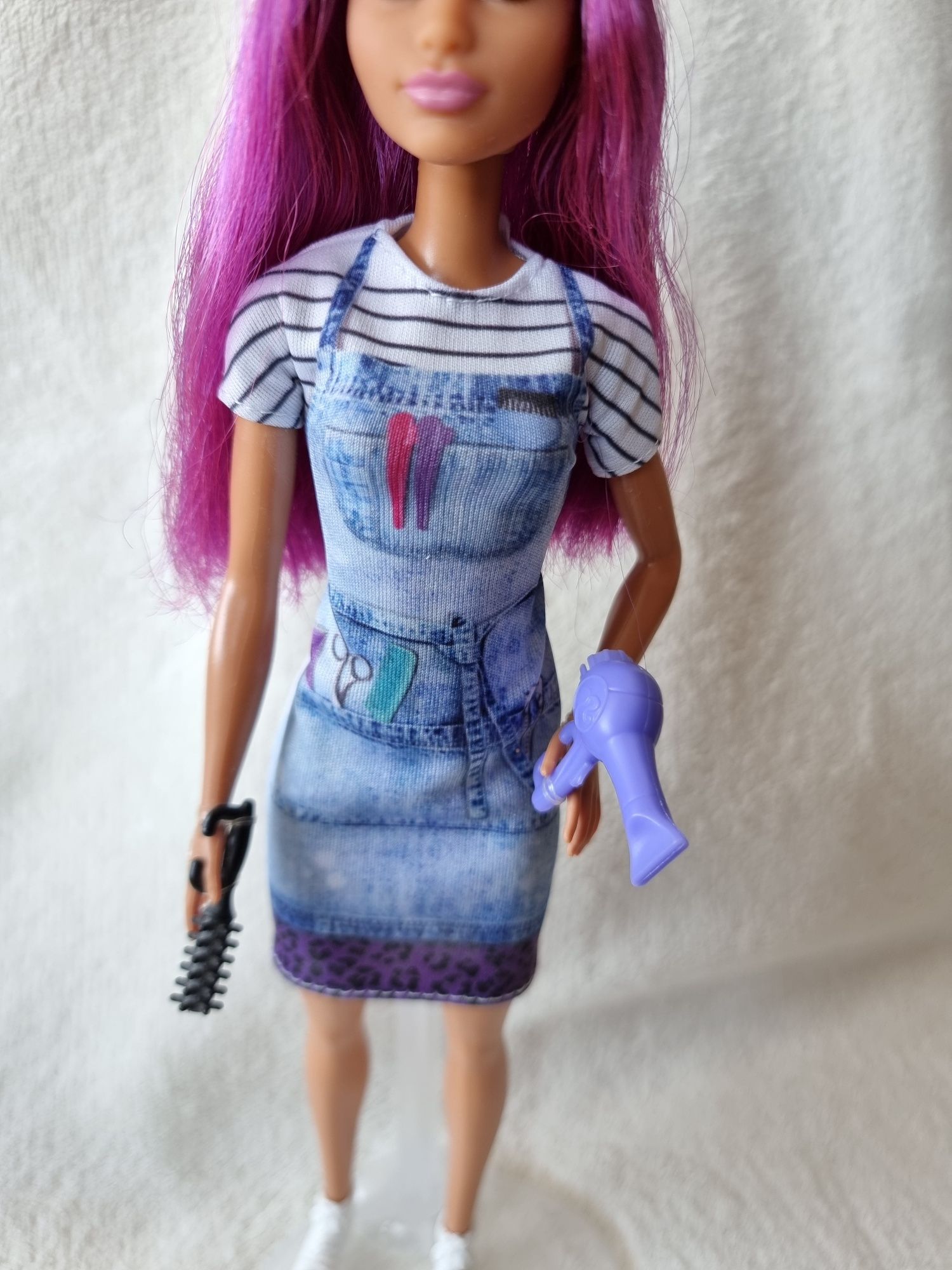 Barbie fryzjerka z serii Barbie Kariera