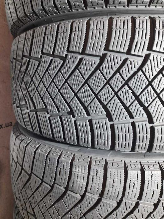 Шини 7,5мм 245/45 R18 PIRELLI iceZero Friction б/у зима склад