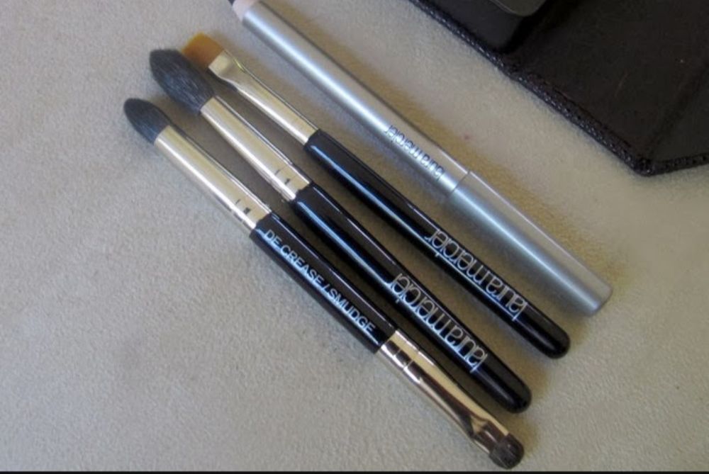 Paleta cieni i rozświetlaczy LAURA MERCIER Luxe Colour Wardrobe Dual D