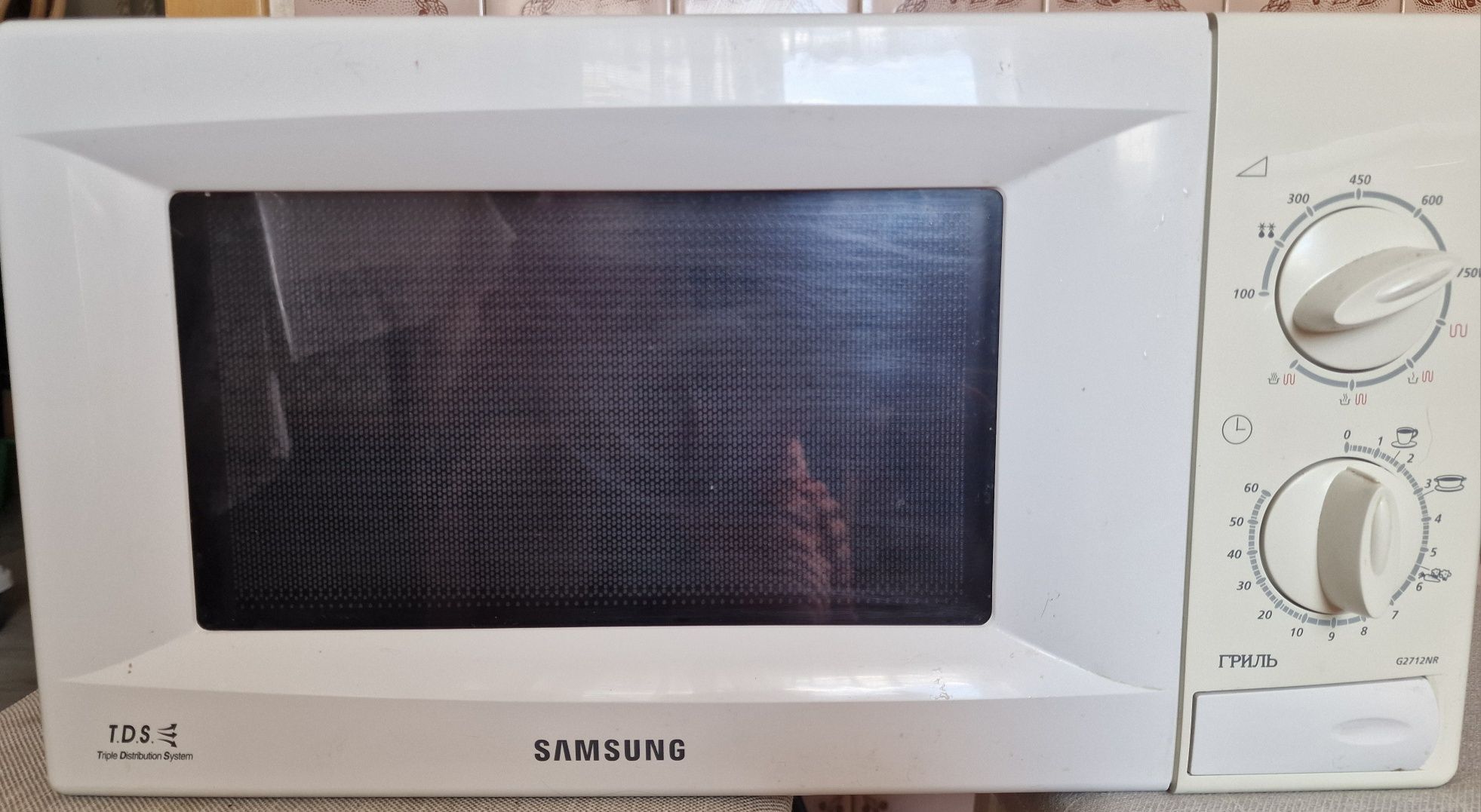 Мікрохвильова піч Samsung