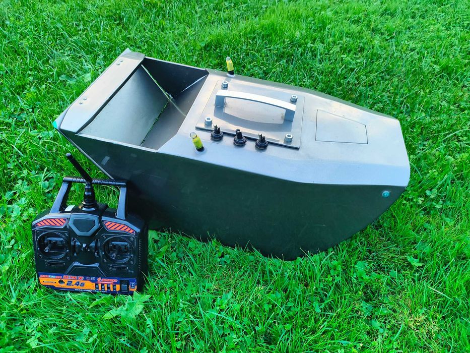 Łódka zdalnie sterowana