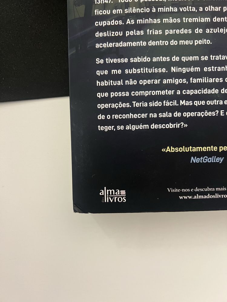 Livro “A Cirurgiã”