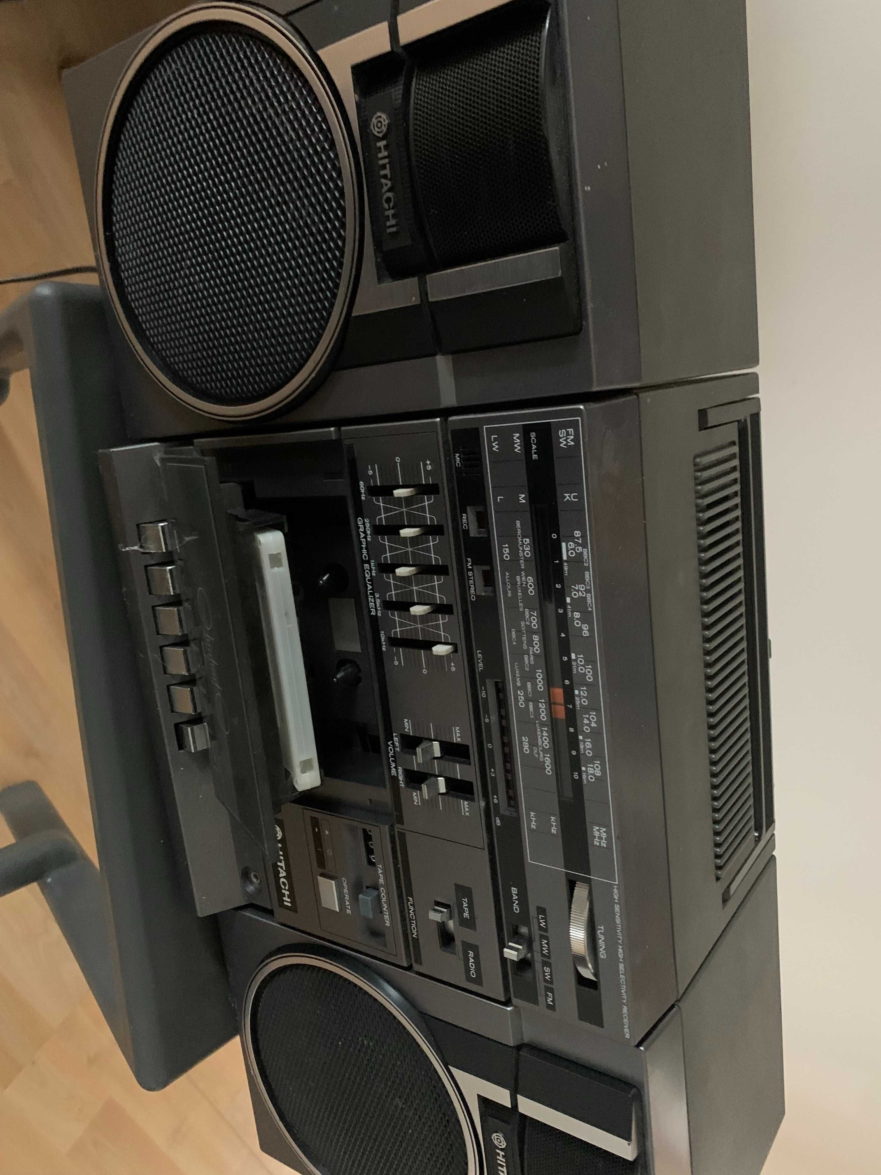 Bombox HITACHI trk-9005e