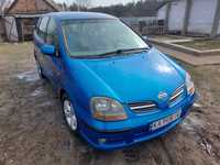 Nissan Almera 2001