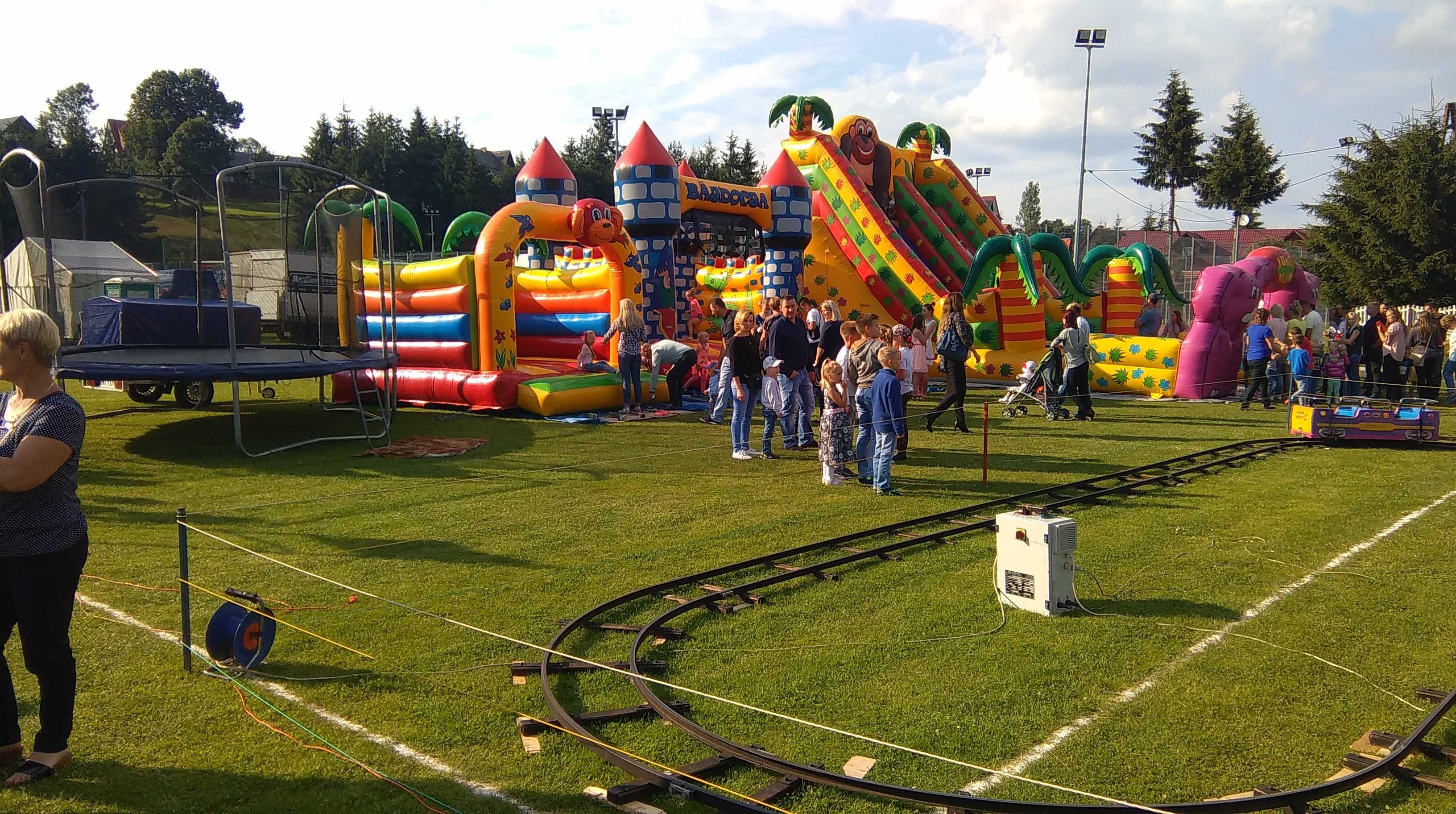 dmuchane zamki euro bungee kolejka elektryczna trampoliny popcorn