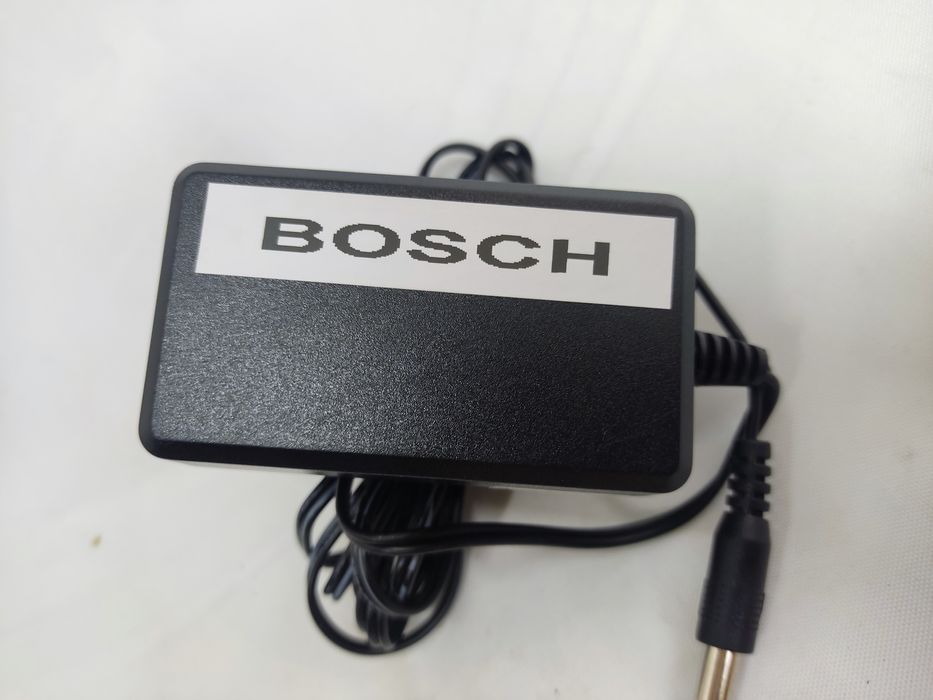 Zasilacz Ładowarka Do Odkurzacza Bosch Flexxo Gen 2 Serie 4 25,2V HIT