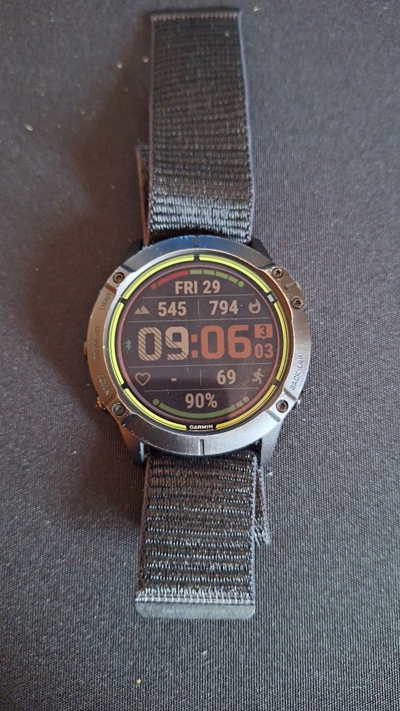 Garmin Enduro Solar Titânio